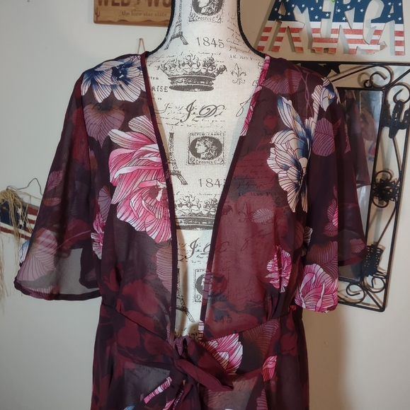 "Live 4 TRUTH" Duster/ Cardigan/Swim Cover/Robe, size 1X, semi-sheer - Picture 4 of 11